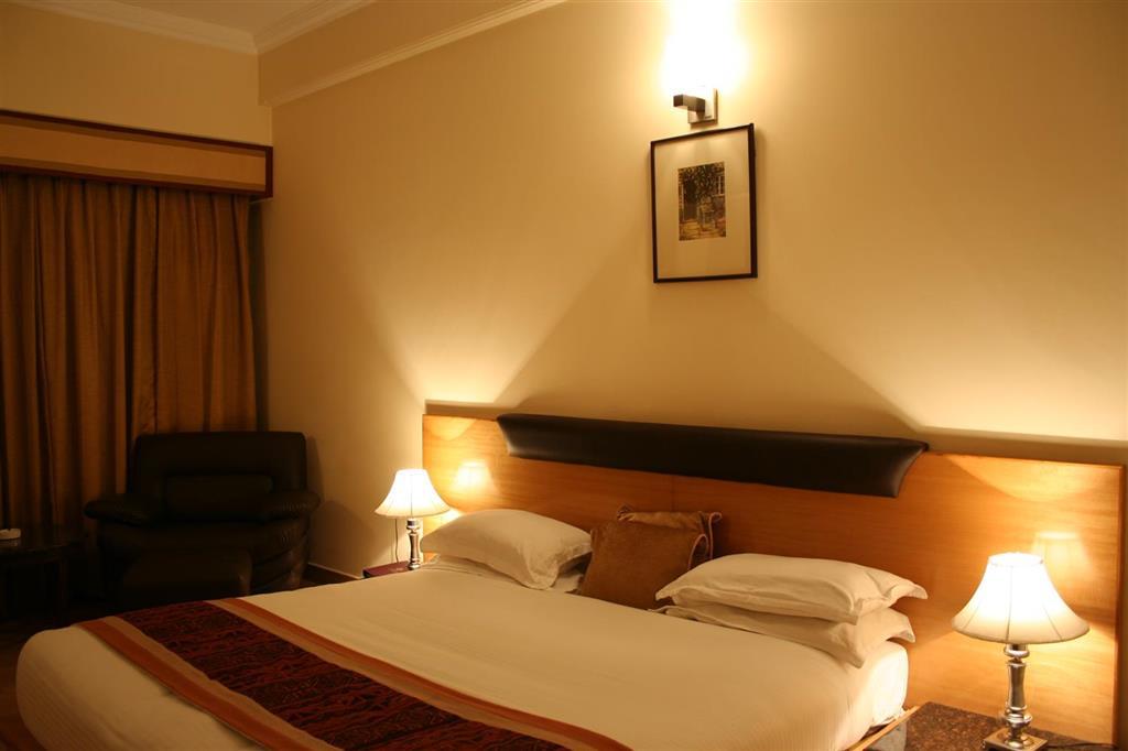 Hotel Regenta Place Amritsar Pokoj fotografie